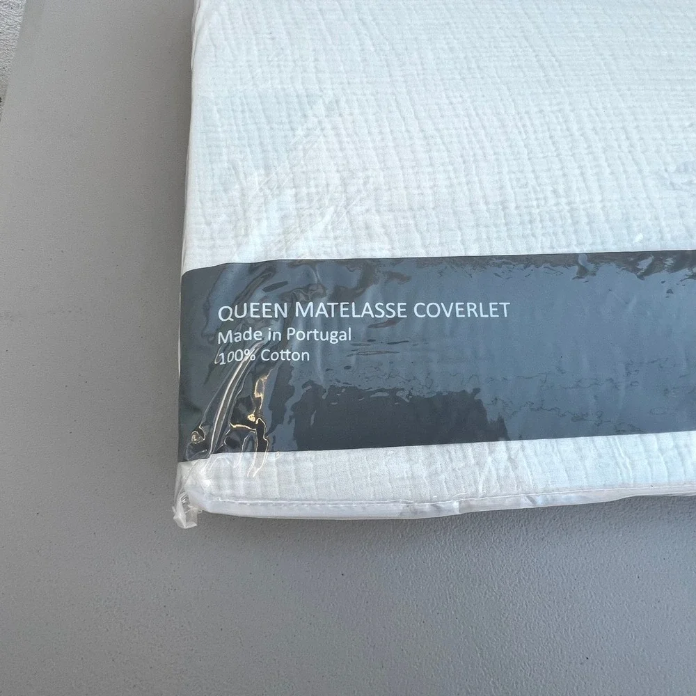 PiuBelle Premiere Queen‎ Matelasse Coverlet White 100% Cotton Lace Trim